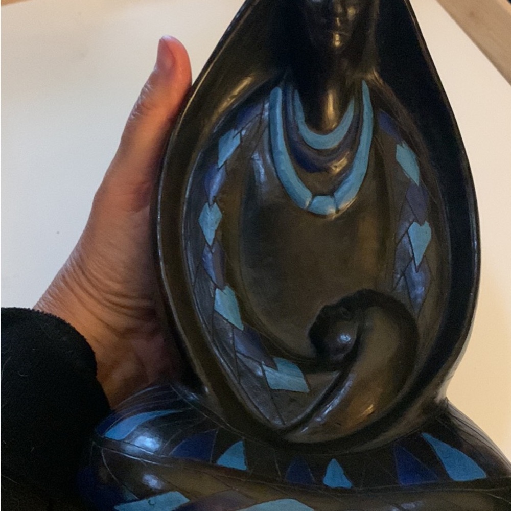 MEXICAN BLACK POTTERY MADONNA /AND CHILD STATUE